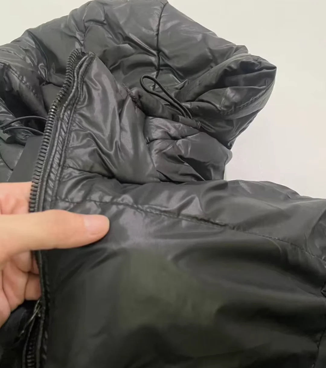 OEM Service Good Quality Winter Trending Men Casual Windproof Hooded Thick Parkas Vintage Classic Overcoat Bomber Jackets Coat