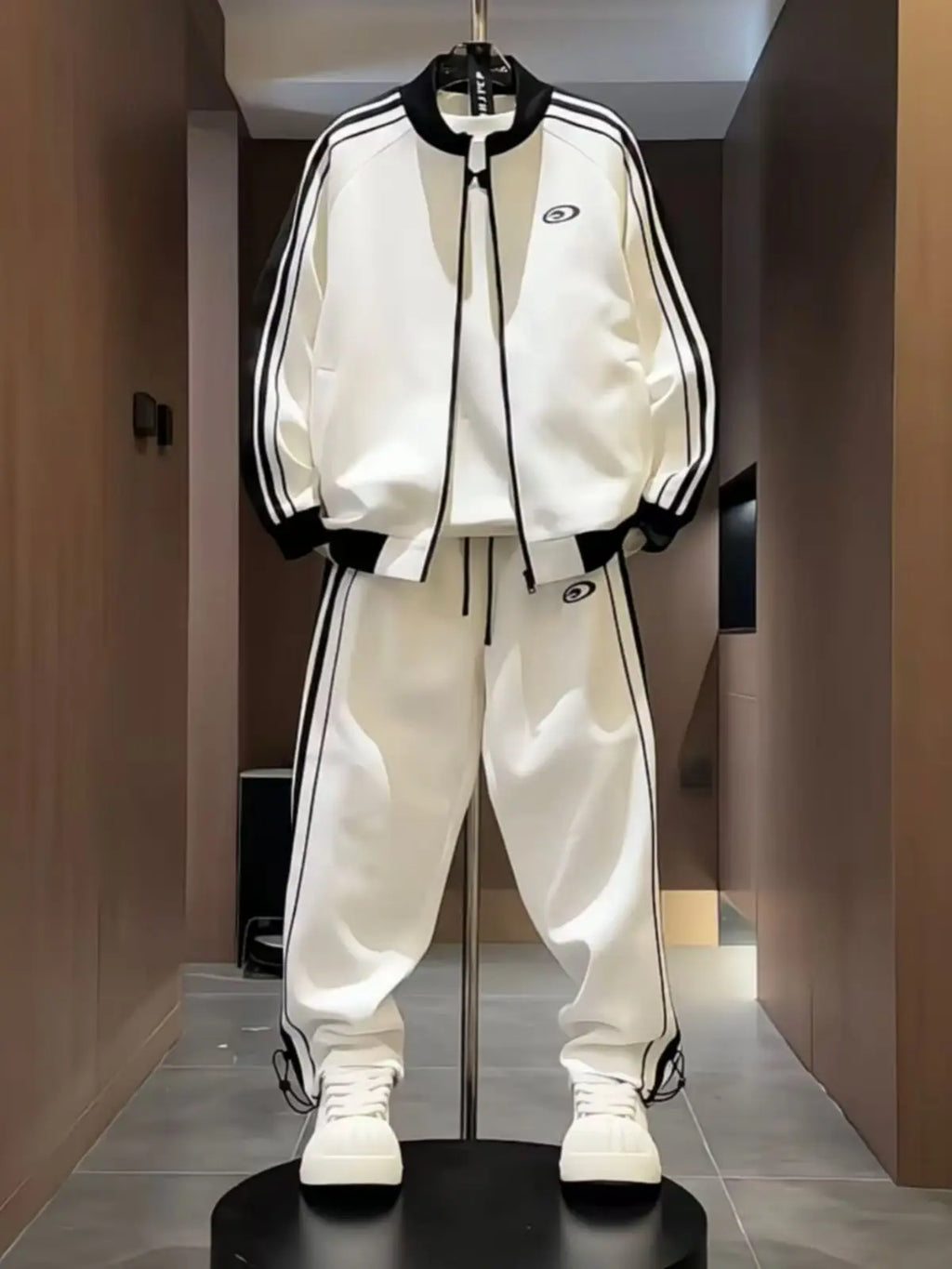 Men's Trendy Sporty Sets Stand-up Collar Jacket Sweatpants Casual 2 piece Spring Autumn 2026 Fashionable Simple Suit