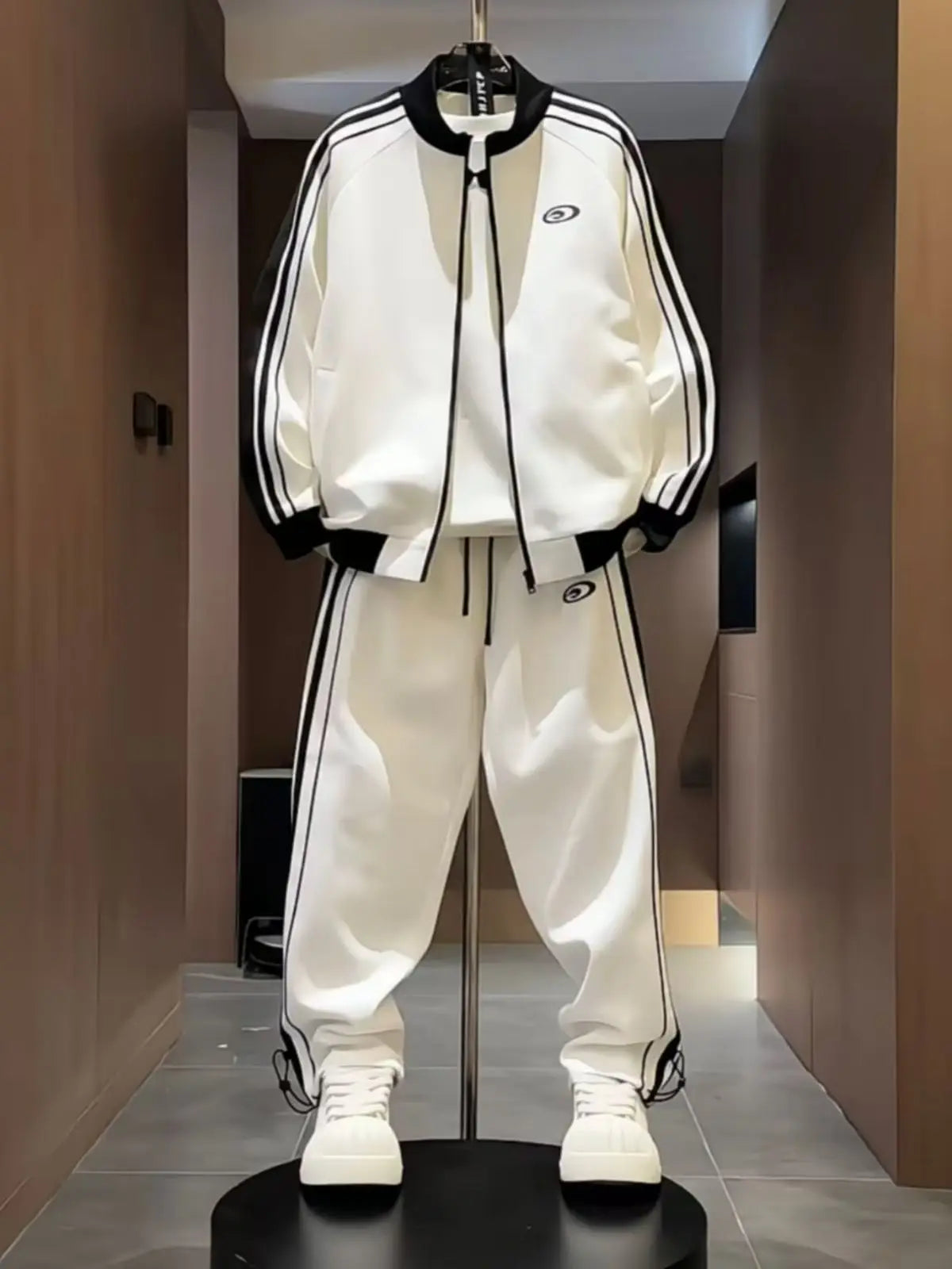 Men's Trendy Sporty Sets Stand-up Collar Jacket Sweatpants Casual 2 piece Spring Autumn 2026 Fashionable Simple Suit